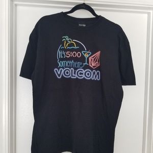 Volcom t shirt